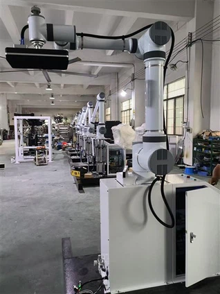 おむつ用パレタイジングロボット